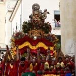 San Matteo esce