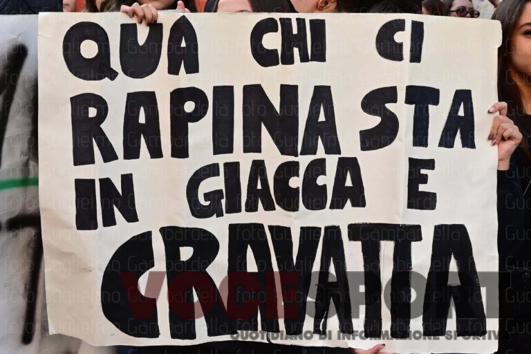 corteo26