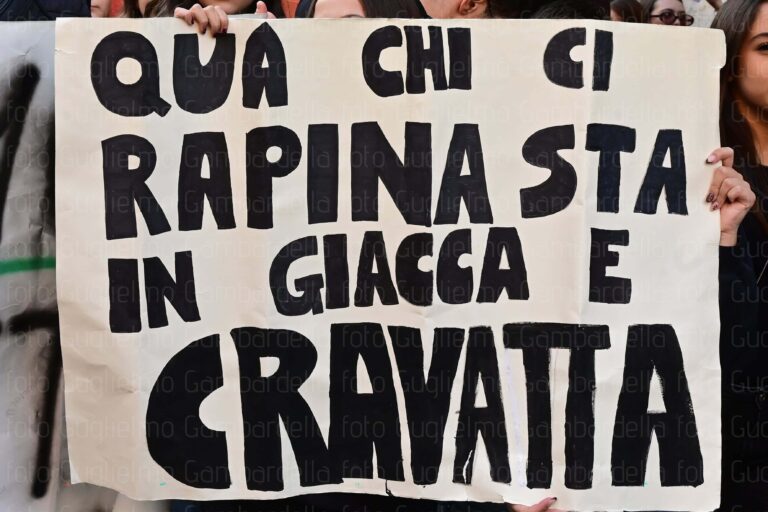 corteo26